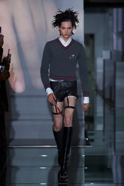 Look 2